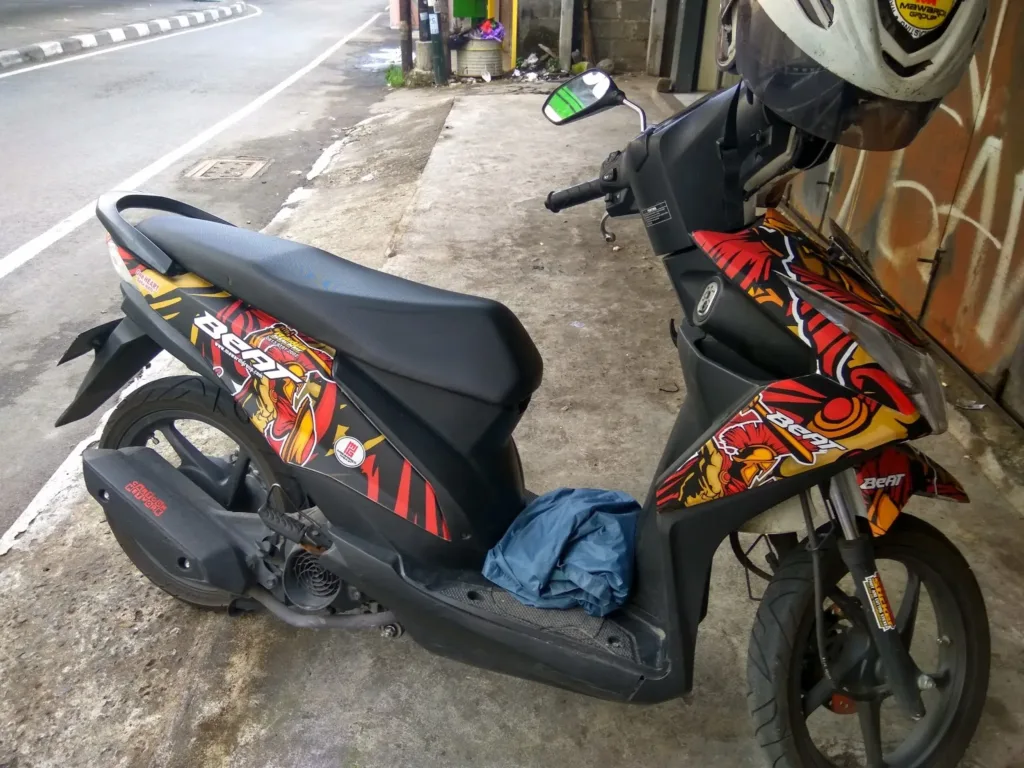 contoh decal motor